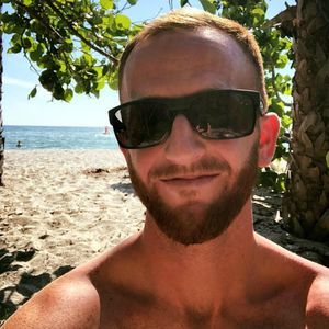 Meet your Posher, Logan